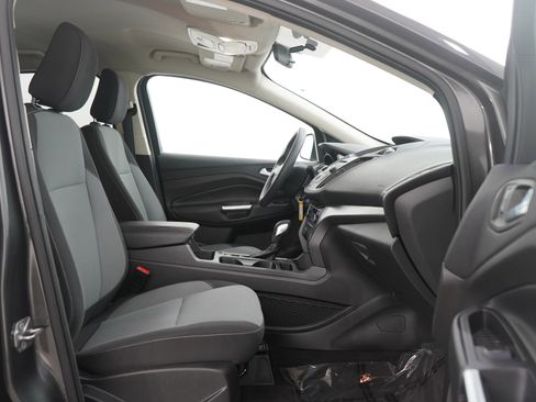 Used 2018 Ford Escape SE image 11