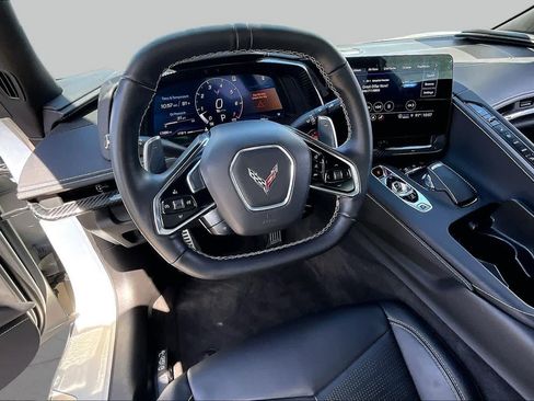 Used 2022 Chevrolet Corvette Stingray Preferred Cpe w/ Z51 Performance Package RWD image 6