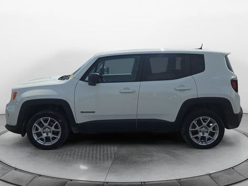 Used 2023 Jeep Renegade Latitude AWD/4WD image 2