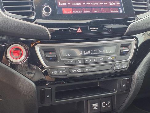 Used 2022 Honda Ridgeline Black Edition image 15