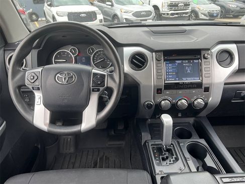 Used 2017 Toyota Tundra SR5 image 9