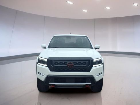 Used 2024 Nissan Frontier PRO-4X w/ Pro Convenience Package image 8