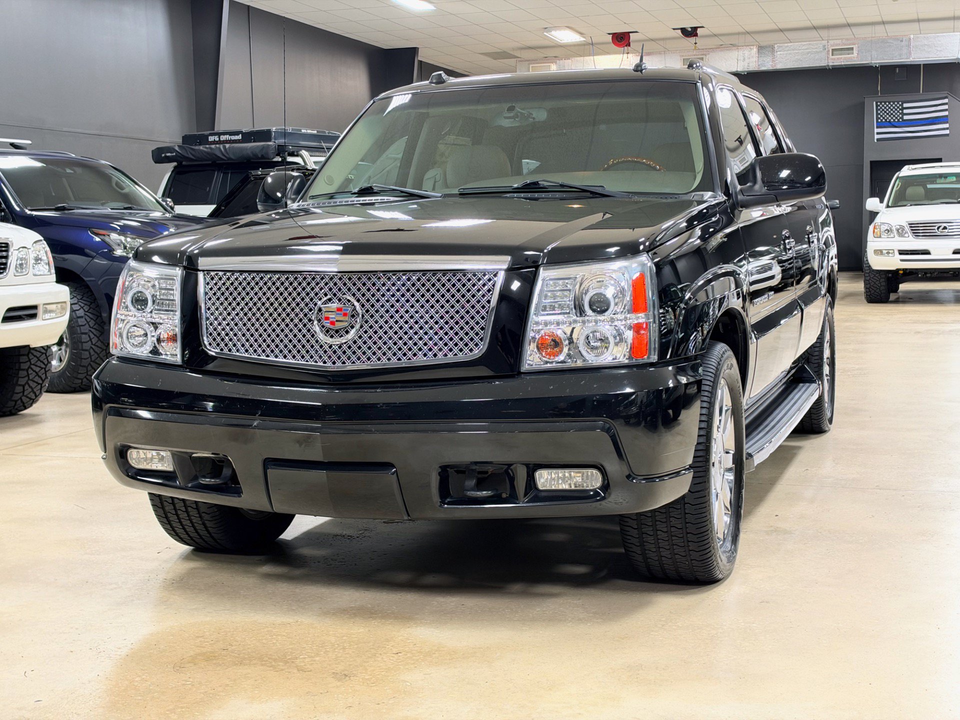 Used 2005 Cadillac Escalade EXT AWD/4WD image 30