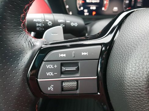 Certified 2025 Acura ADX A-Spec image 19