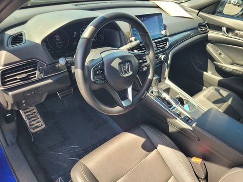 Used 2021 Honda Accord Sport image 12