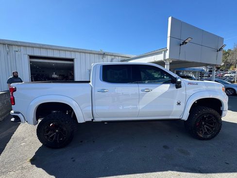 New 2025 Chevrolet Silverado 1500 LTZ AWD/4WD image 8