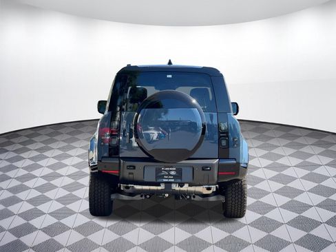 New 2026 Land Rover Defender 110 X-Dynamic SE AWD/4WD image 9