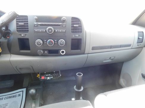 Used 2011 GMC Sierra 1500 W/T AWD/4WD image 7