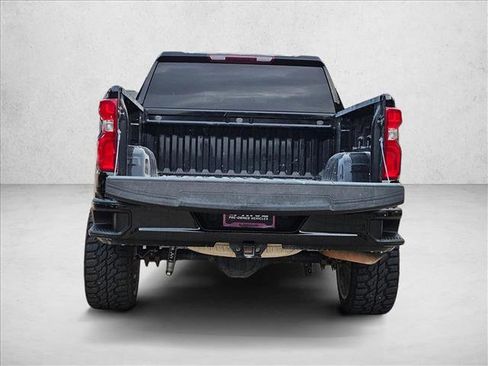 Used 2022 Chevrolet Silverado 1500 Custom AWD/4WD image 5