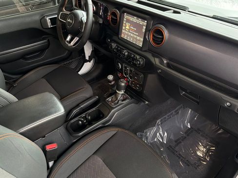 Used 2021 Jeep Gladiator Mojave image 15