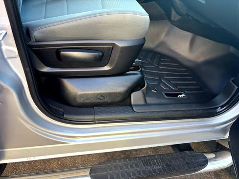 Used 2017 RAM 2500 SLT image 42