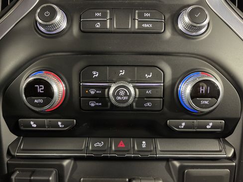 Used 2022 GMC Sierra 2500 SLE w/ SLE Convenience Package image 24