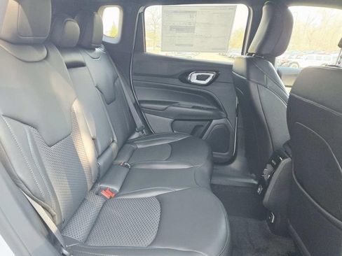 New 2026 Jeep Compass Latitude AWD/4WD image 17