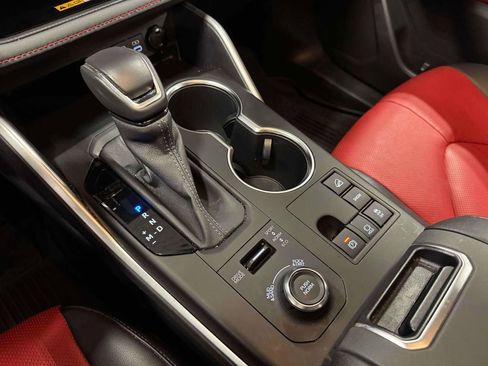 Used 2023 Toyota Highlander XSE image 30