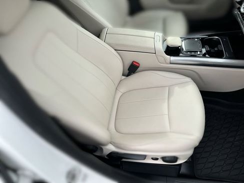 Used 2022 Mercedes-Benz GLA 250 4MATIC image 26