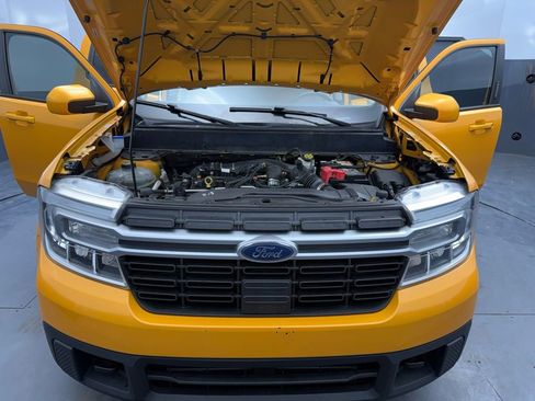 Used 2022 Ford Maverick Lariat w/ Lariat Luxury Package image 13