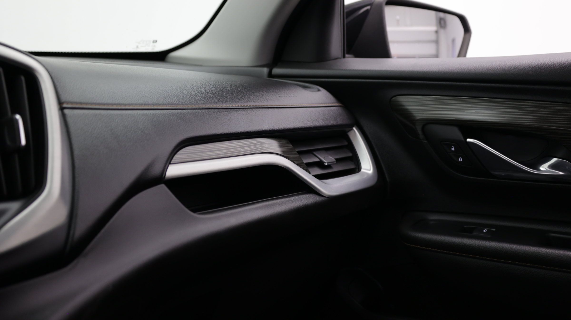 Used 2021 GMC Terrain SLT AWD/4WD image 25