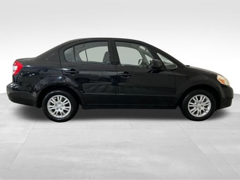 Used 2012 Suzuki SX4 LE FWD image 6