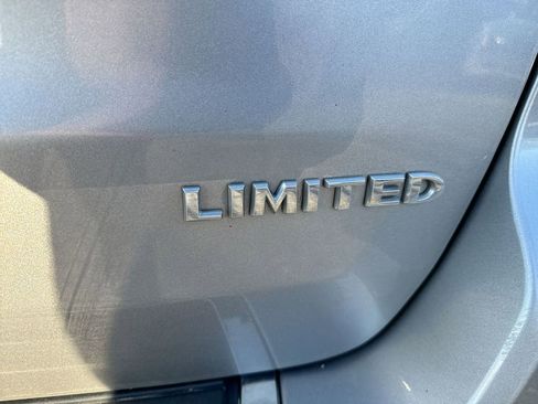 Used 2019 Jeep Grand Cherokee Limited w/ Luxury Group II image 27