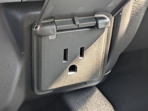 Used 2020 GMC Sierra 1500 AT4 w/ Technology Package image 21