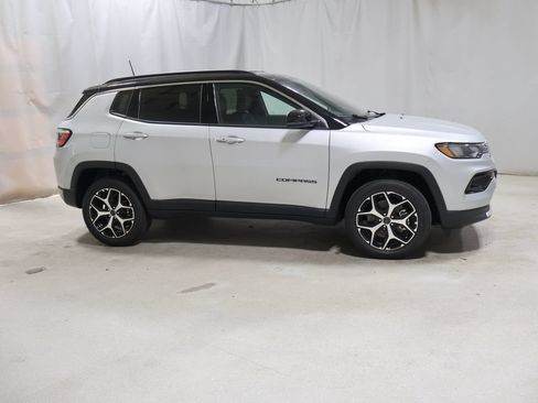 New 2026 Jeep Compass Limited AWD/4WD image 7
