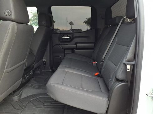 Used 2025 Chevrolet Silverado 1500 Custom image 17