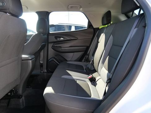 Used 2023 Chevrolet TrailBlazer LT AWD/4WD image 14