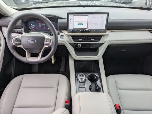 New 2026 Ford Explorer Active w/ Active Comfort Package image 18