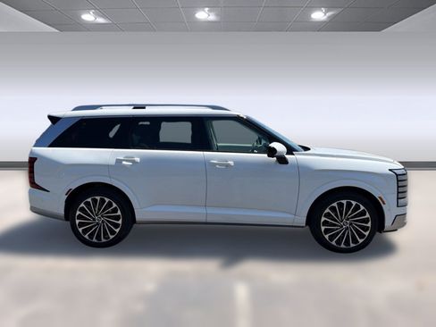 Used 2026 Hyundai Palisade Calligraphy FWD image 8