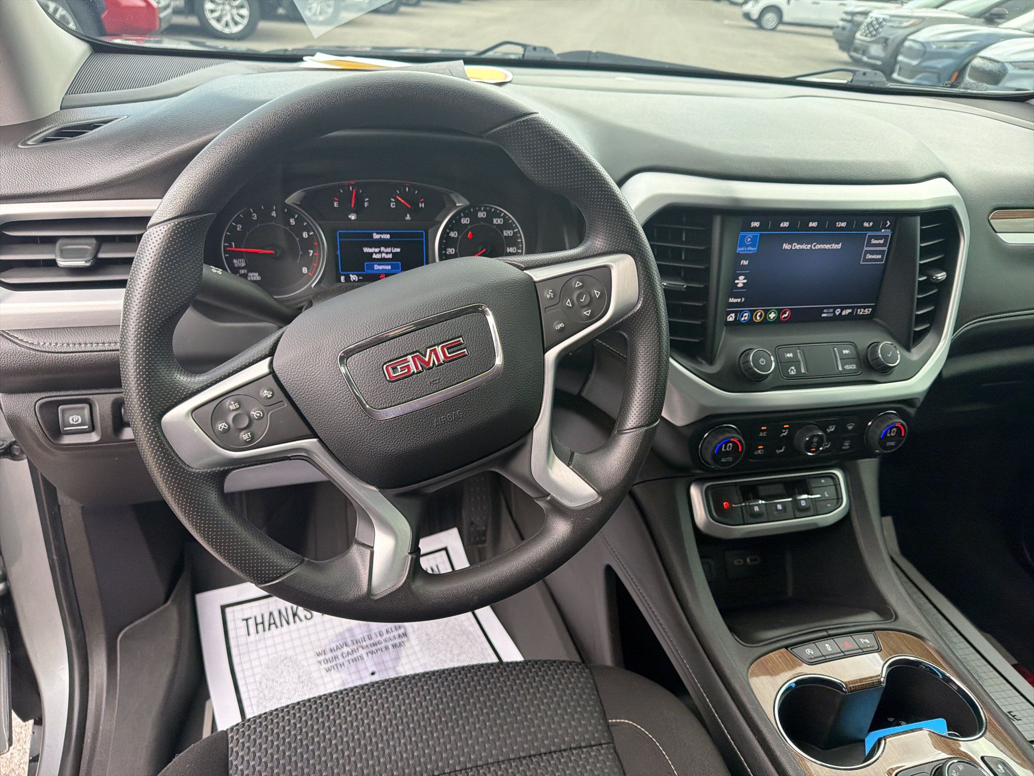 Used 2023 GMC Acadia SLE w/ Driver Convenience Package FWD image 11