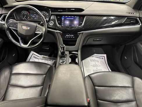Used 2020 Cadillac XT6 Premium Luxury AWD/4WD image 23