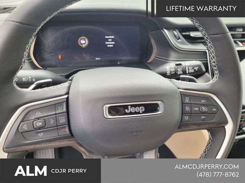 New 2025 Jeep Grand Cherokee L Limited AWD/4WD image 23