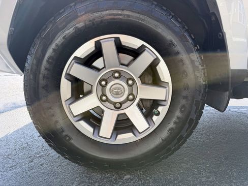 Used 2016 Toyota 4Runner Trail Premium image 32