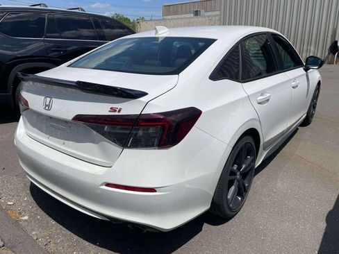 Used 2020 Honda Accord Touring image 4
