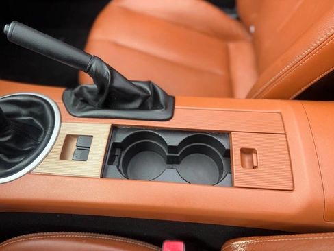 Used 2006 MAZDA MX-5 Miata Grand Touring image 33