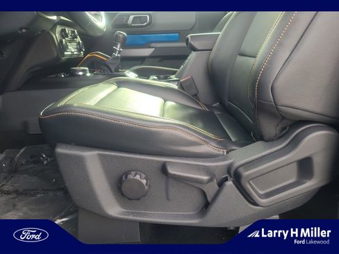 Used 2022 Ford Bronco Badlands image 14