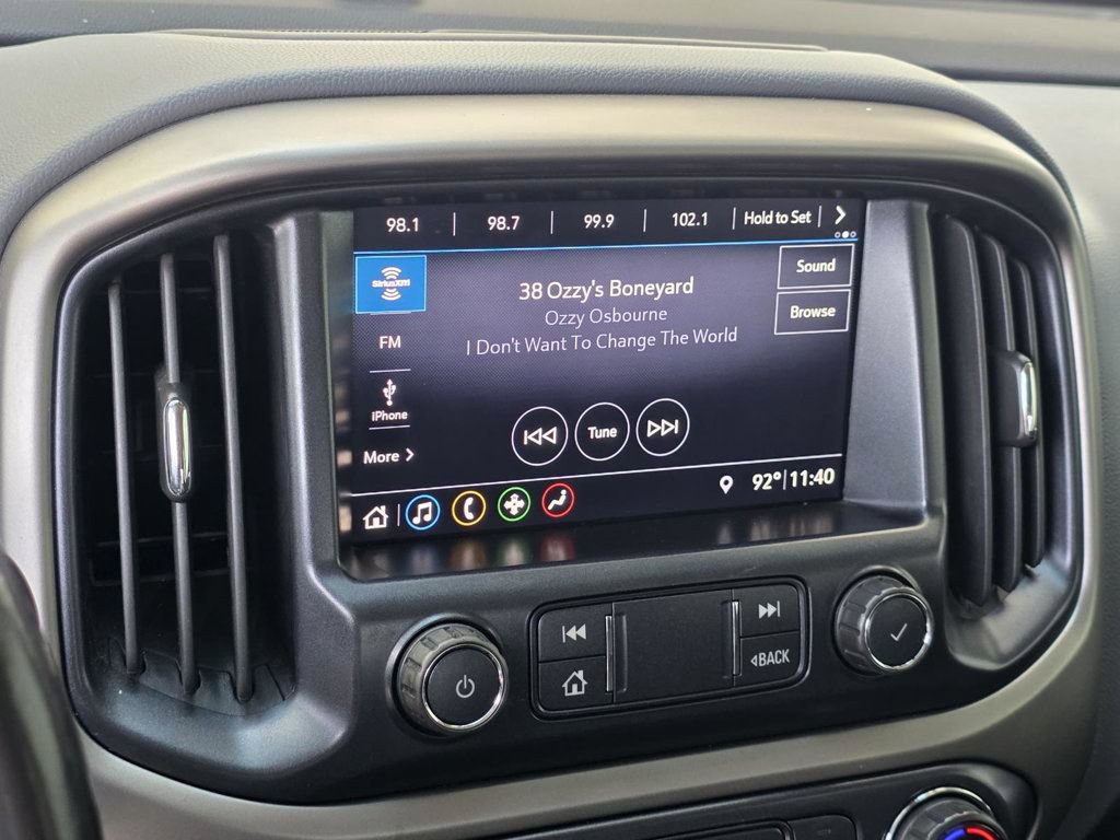 Used 2019 Chevrolet Colorado Z71 AWD/4WD image 16