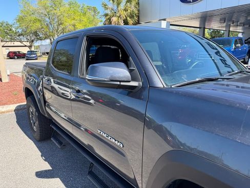 Used 2023 Toyota Tacoma TRD Off-Road AWD/4WD image 14