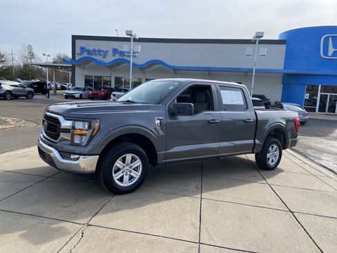Used 2023 Ford F150 XLT image 5