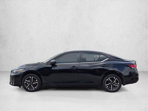 Used 2025 Nissan Sentra SV FWD image 8