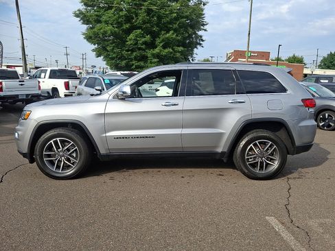Used 2021 Jeep Grand Cherokee Limited AWD/4WD image 7