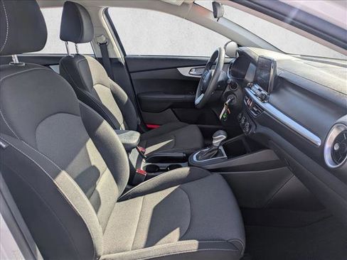 Used 2023 Kia Forte LXS FWD image 19