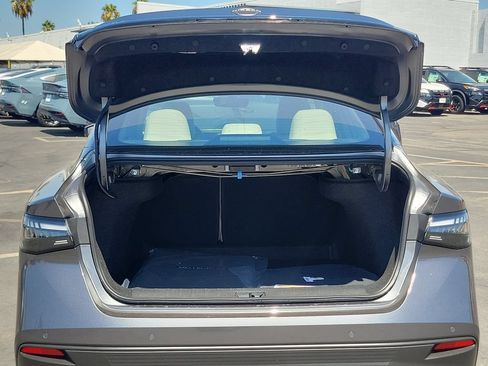 New 2026 Nissan Sentra SL w/ Floor Mat Package FWD image 3