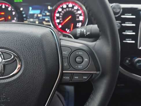 Certified 2018 Toyota Camry XSE image 23