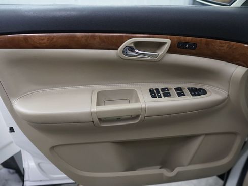 Used 2007 Saturn Outlook XR w/ Premium Trim Pkg FWD image 16
