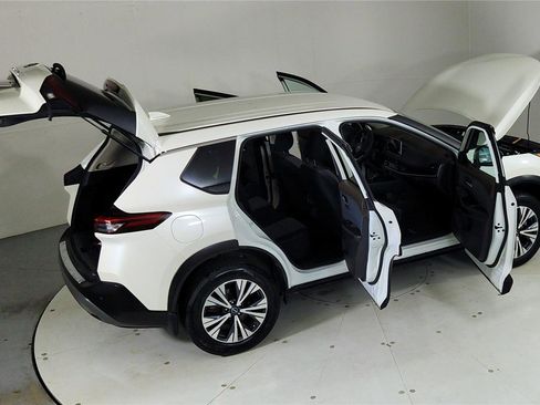 Certified 2023 Nissan Rogue SV image 28