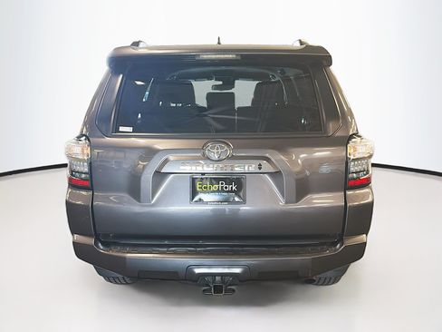 Used 2021 Toyota 4Runner SR5 AWD/4WD image 7