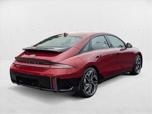 New 2025 Hyundai Ioniq 6 Limited RWD image 2