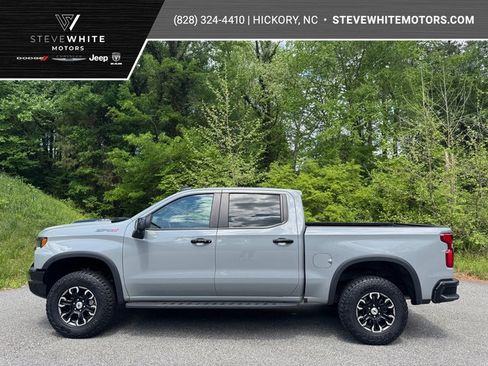 Used 2024 Chevrolet Silverado 1500 ZR2 w/ Technology Package image 1