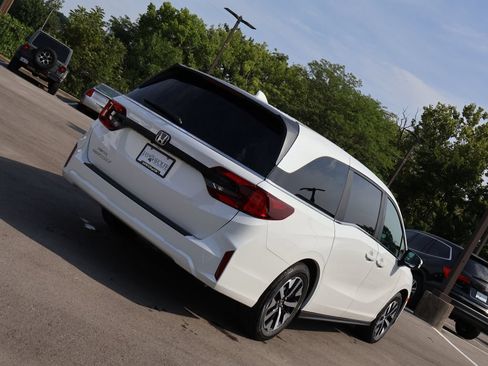 New 2026 Honda Odyssey EX-L image 7